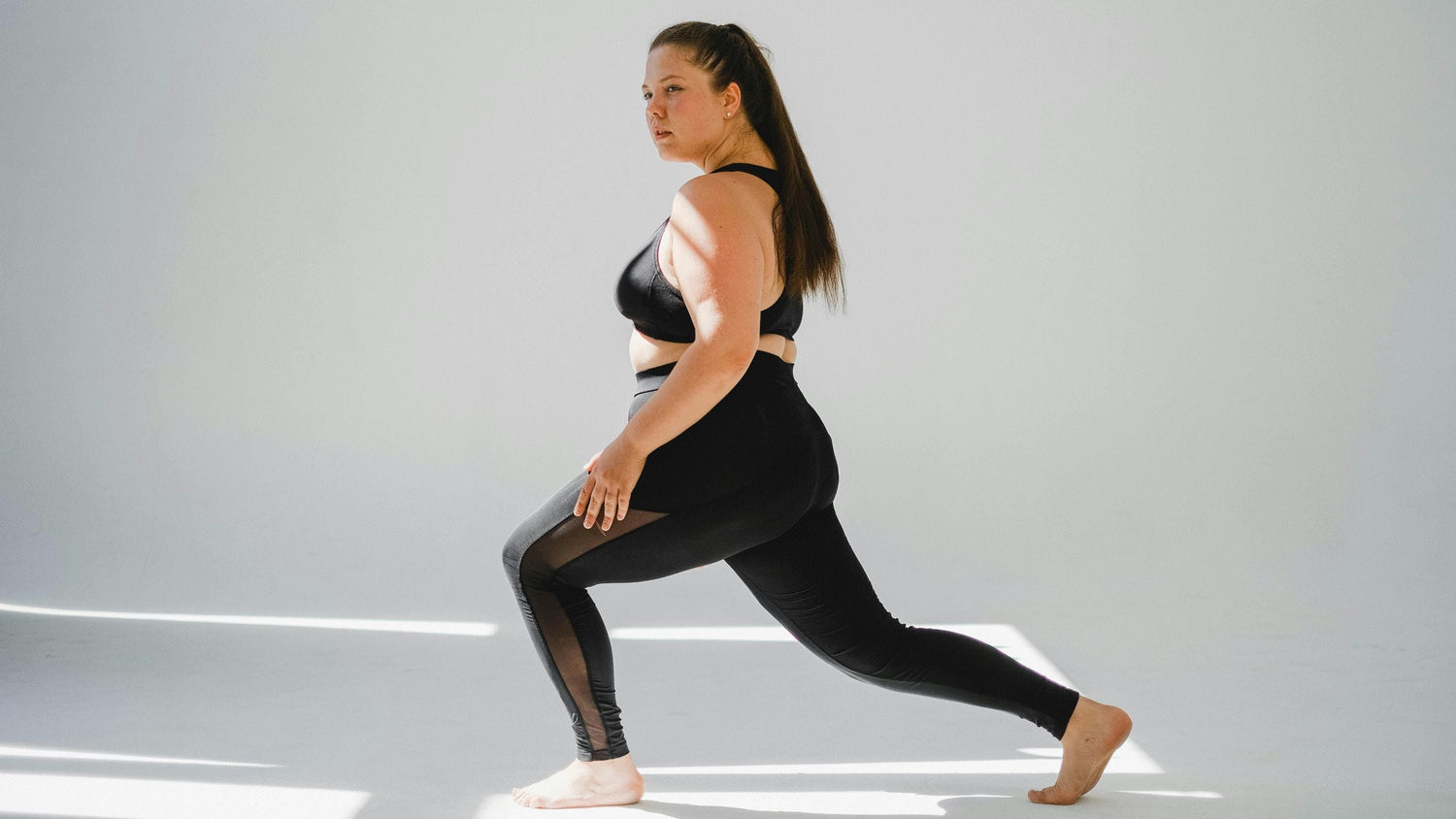 Partial Forward Lunges: Strengthen the Knee