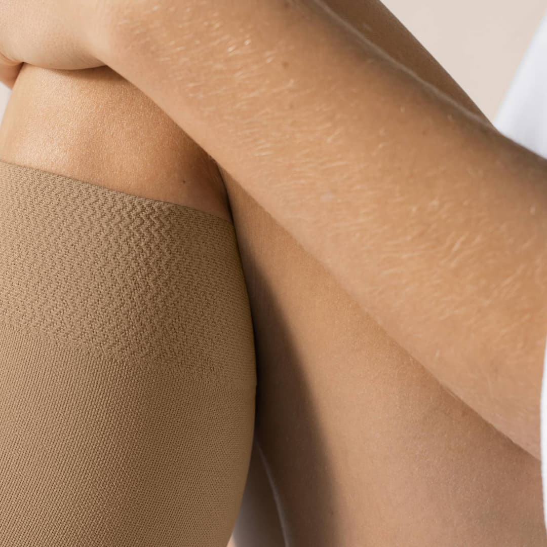 VenoTrain Micro Compression Stockings, Knee High, Class 1, Closed Toe, Caramel