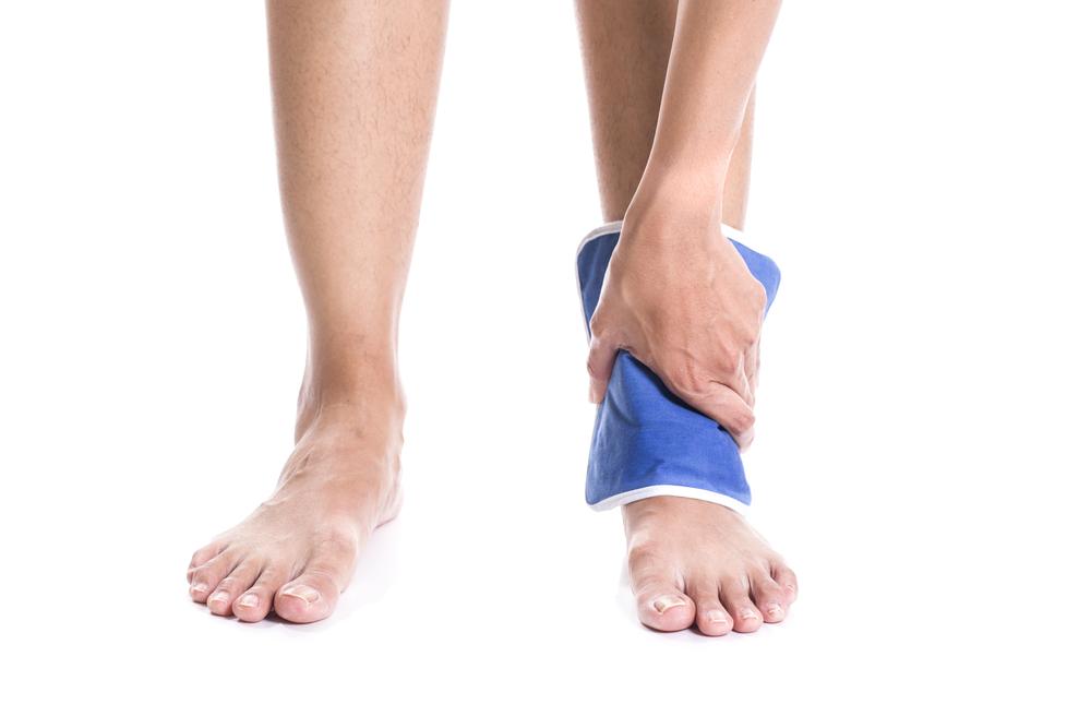 Can I Walk With a Swollen Ankle? | Bauerfeind New Zealand