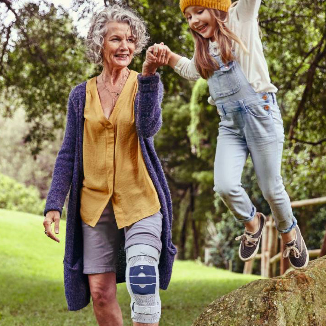 GenuTrain S Pro Hinged Knee Brace - Bauerfeind New Zealand